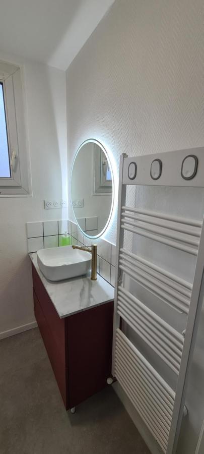 Private Room In Shared Apartment III Beauvais Kültér fotó